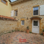 Maison de village rénovée en pierre avec jardin au Bois d'Oingt