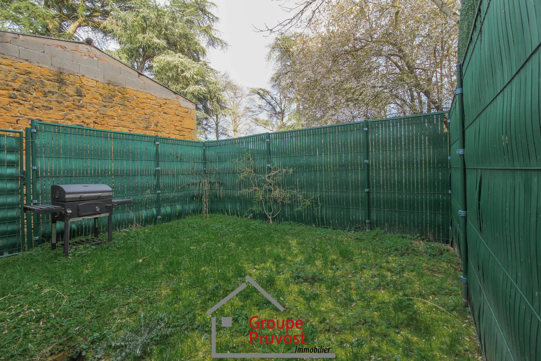 Maison de village rénovée en pierre avec jardin au Bois d'Oingt 