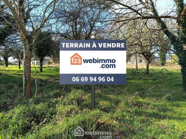 Terrain à bâtir de 503 m² à CAVAN - Opportunité à saisir