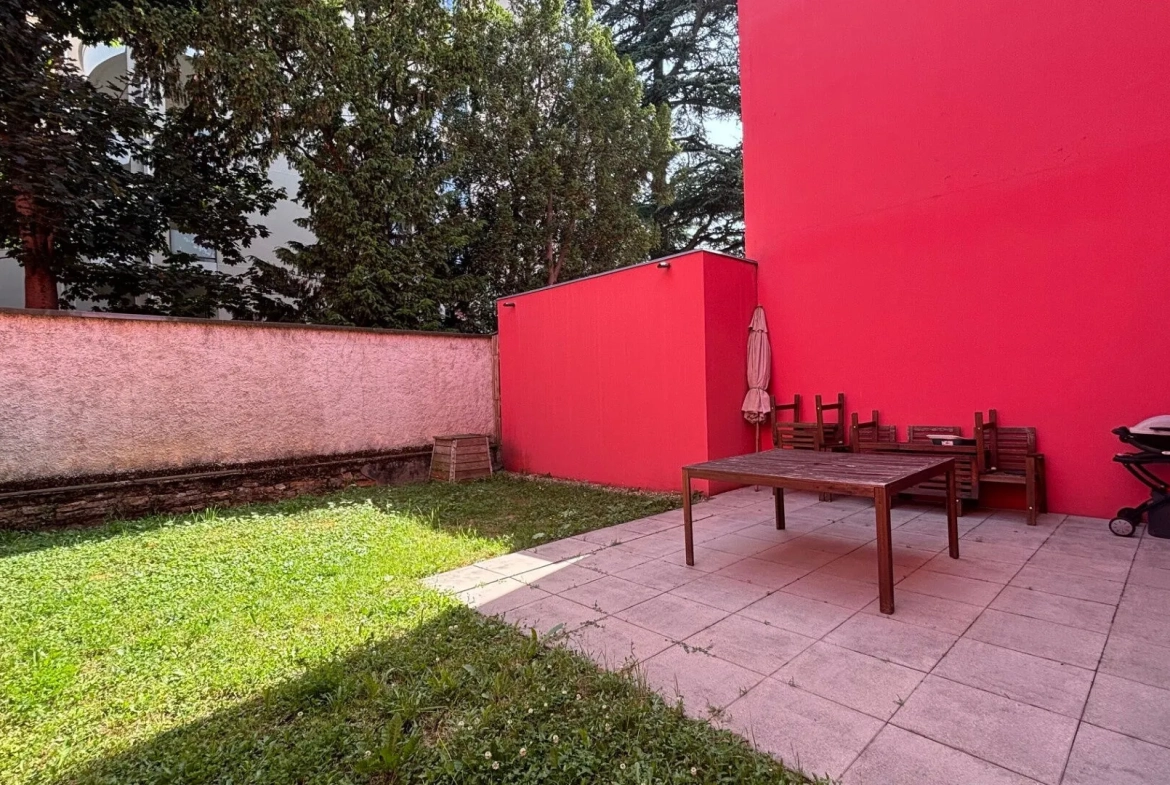 Appartement 4 pièces avec jardin et parking à Villefranche-sur-Saône 