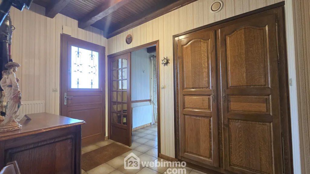 Maison de plain-pied de 98 m² avec sous-sol et terrain à Nieuil-L'Espoir 