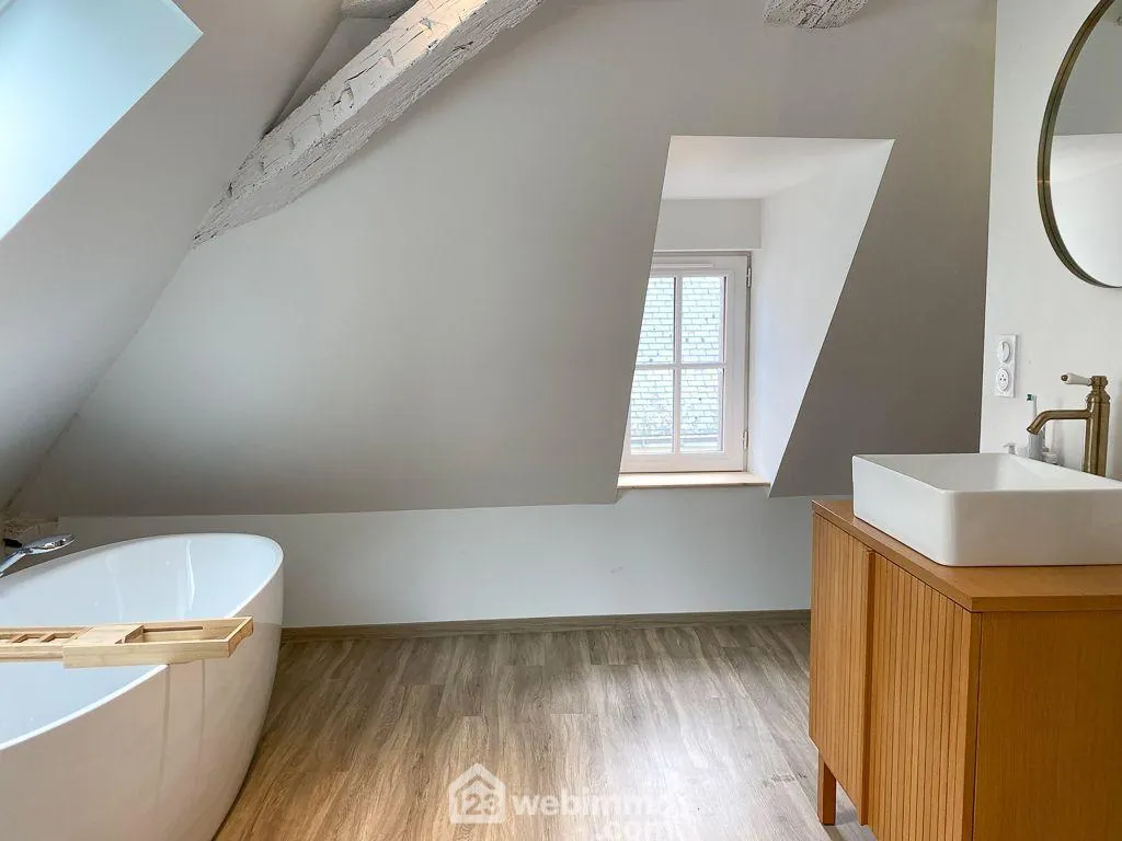 Maison individuelle de 148 m² à Beaufort-en-Anjou avec atelier et grand volume 
