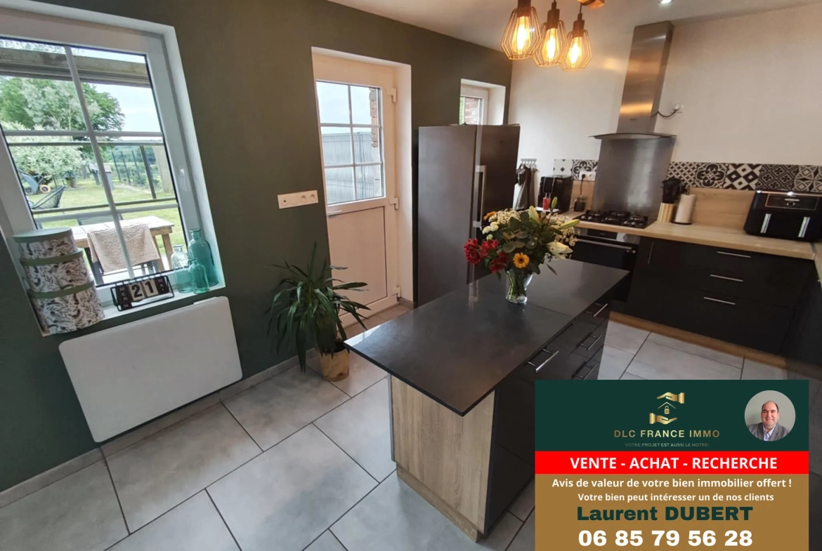 Maison typique rénovée de l'Avesnois avec 3 chambres et grand terrain à vendre 