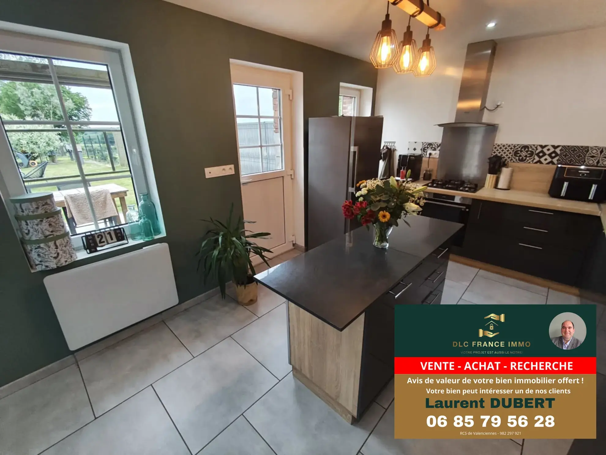 Maison typique rénovée de l'Avesnois avec 3 chambres et grand terrain à vendre 