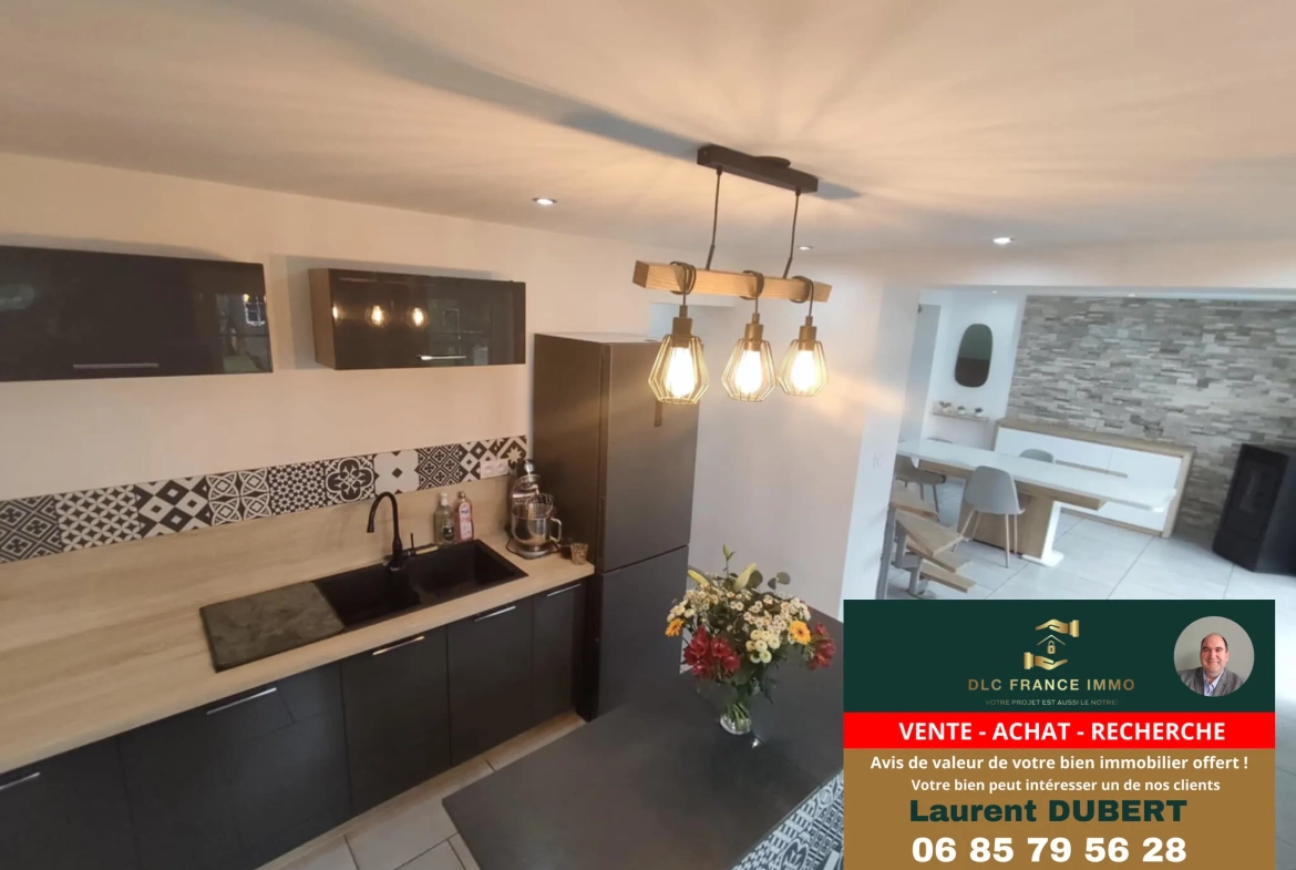 Maison typique rénovée de l'Avesnois avec 3 chambres et grand terrain à vendre 