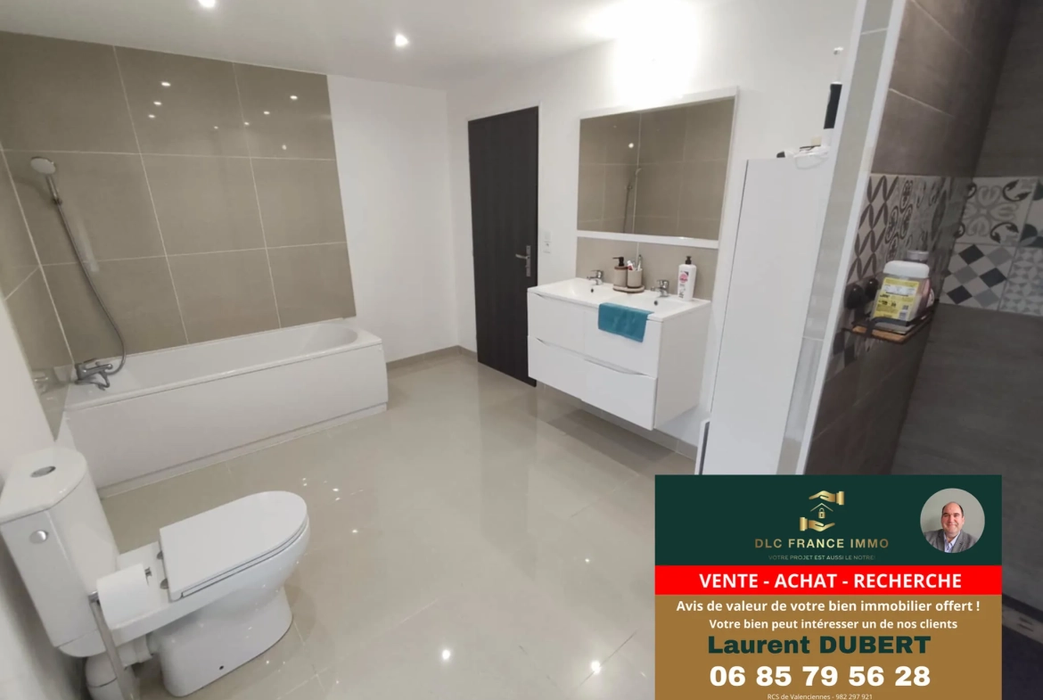 Maison typique rénovée de l'Avesnois avec 3 chambres et grand terrain à vendre 