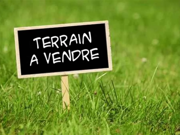 Terrain à bâtir de 816 m² à Le Manoir, proche Rouen - Exposition sud-ouest