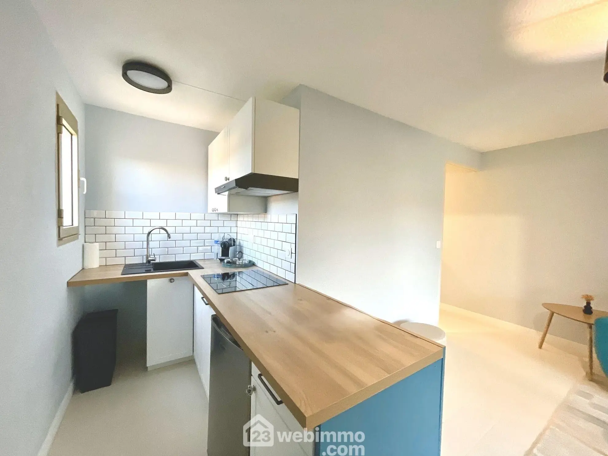 Bel appartement 2 pièces avec loggia et parking à Sainte-Maxime 