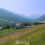 Terrain constructible de 708m² à Marthod – Vue montagnes, libre constructeur