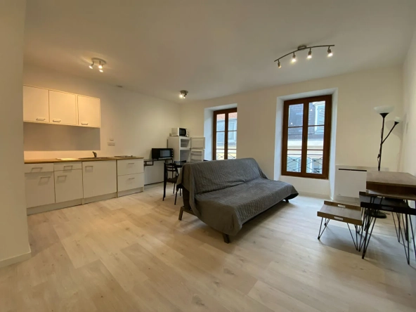 Appartement T2 à Pau au dernier étage avec combles aménageables