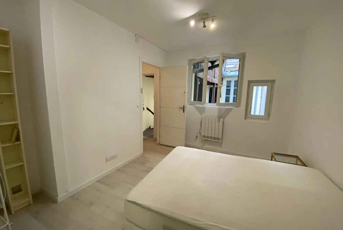 Appartement T2 à Pau au dernier étage avec combles aménageables 