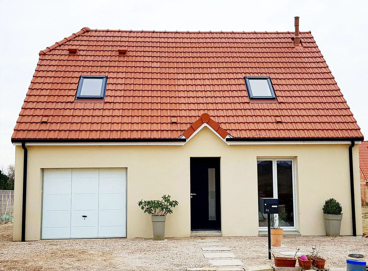 Maison neuve à Berteaucourt-Lès-Thennes avec prestations modernes proche d'Amiens 