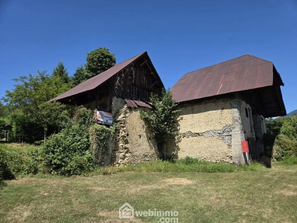 Ancienne grange de 87 m² avec terrain à Mercury – Opportunité de rénovation