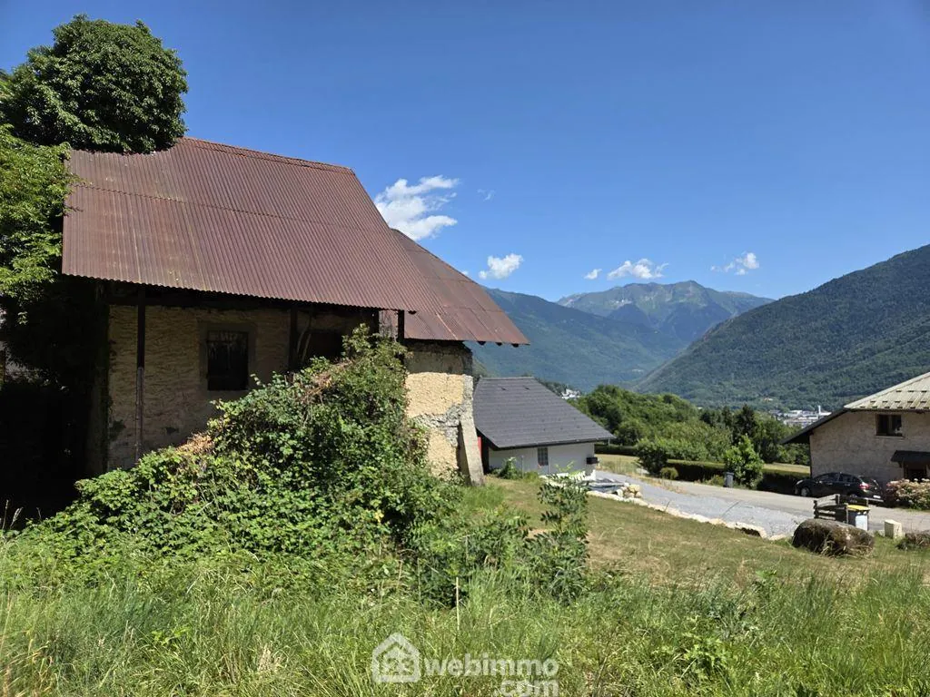 Ancienne grange de 87 m² avec terrain à Mercury – Opportunité de rénovation 