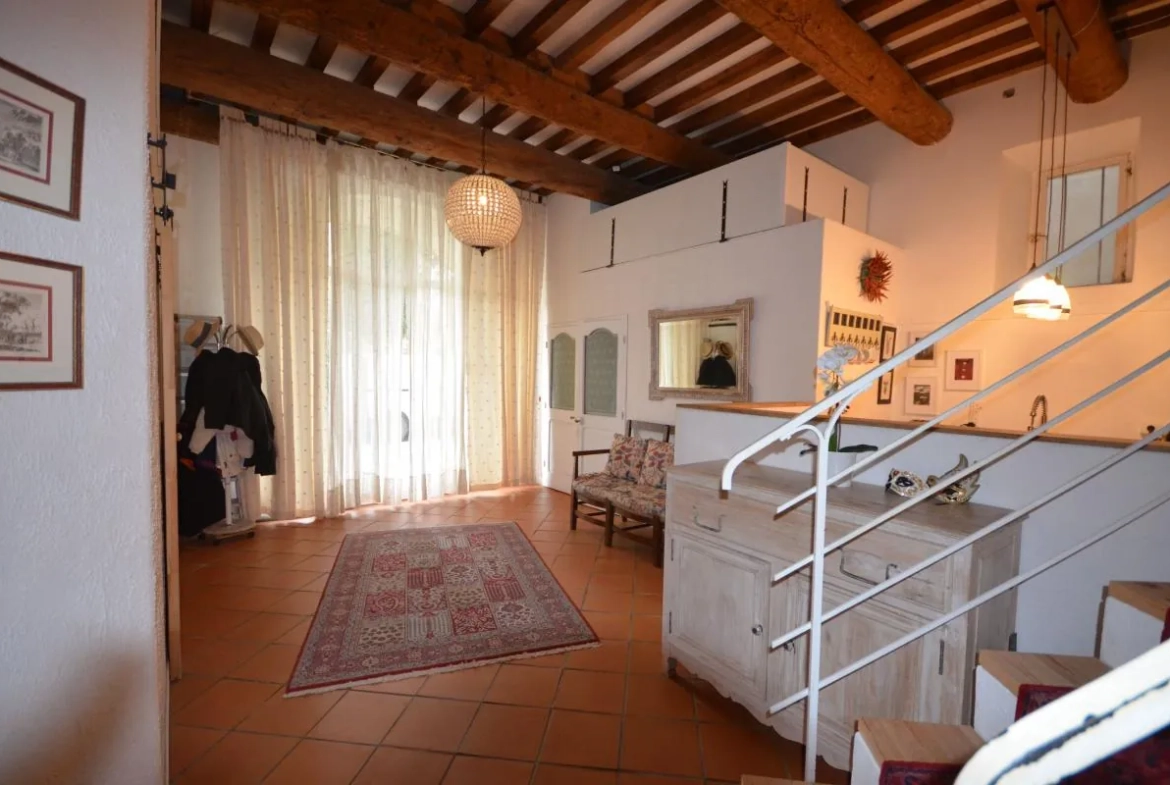 Maison de village authentique avec 4 chambres proche d'Uzès 