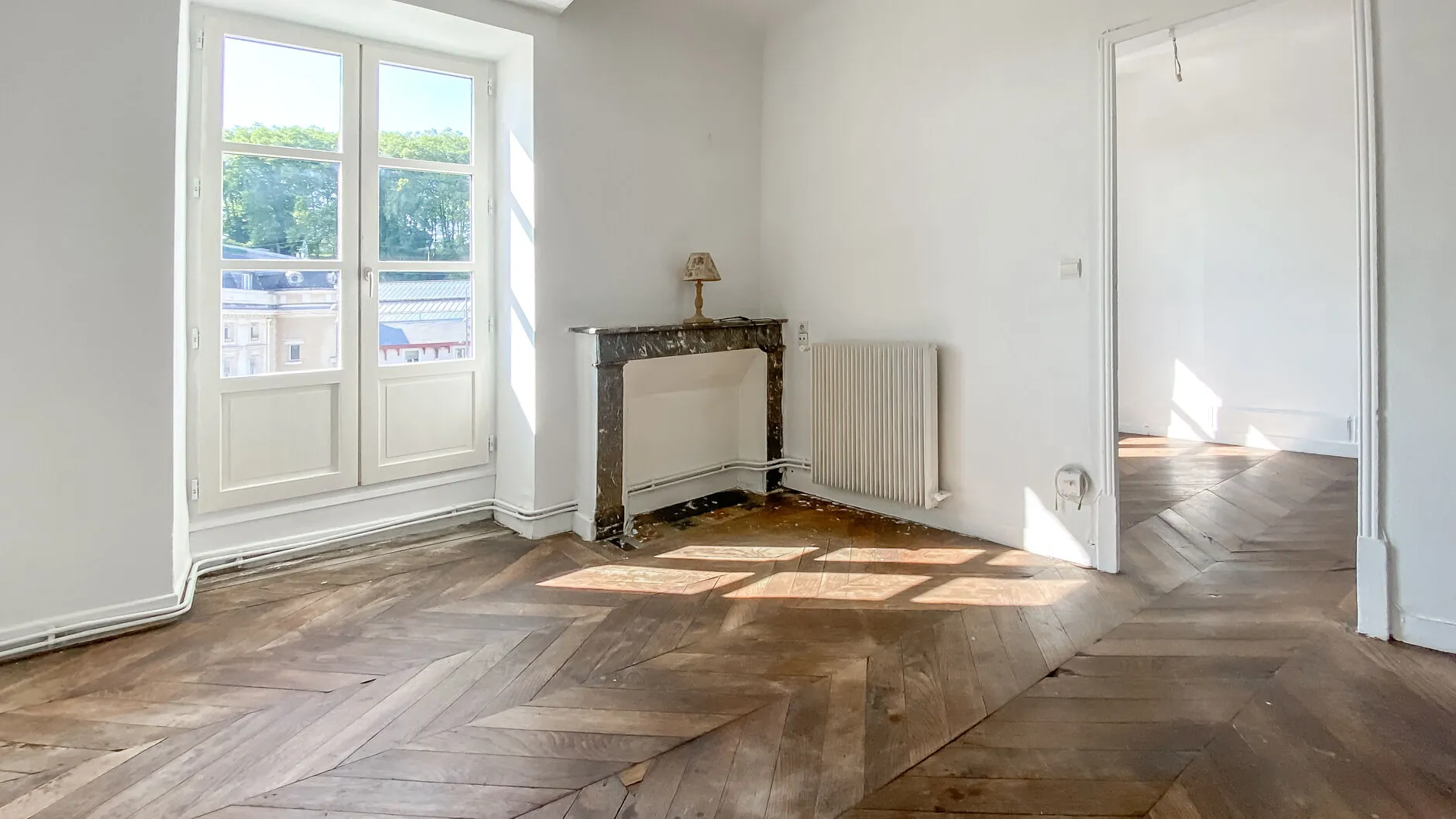 Appartement T2 de charme à Bayonne avec vue dégagée et potentiel d'aménagement 
