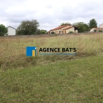 Terrain constructible viabilisé de 755 m² à Thuret