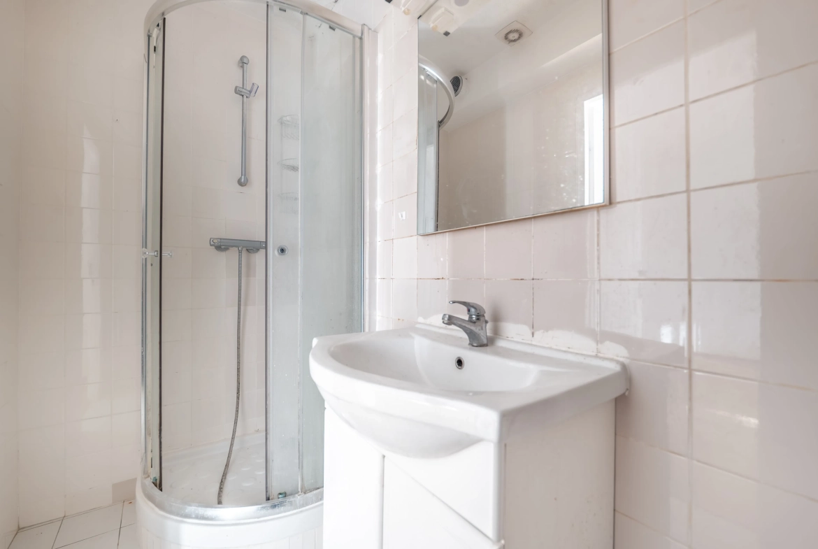 Appartement 2 pièces lumineux de 44,65 m² à Villejuif avec parking et cave 