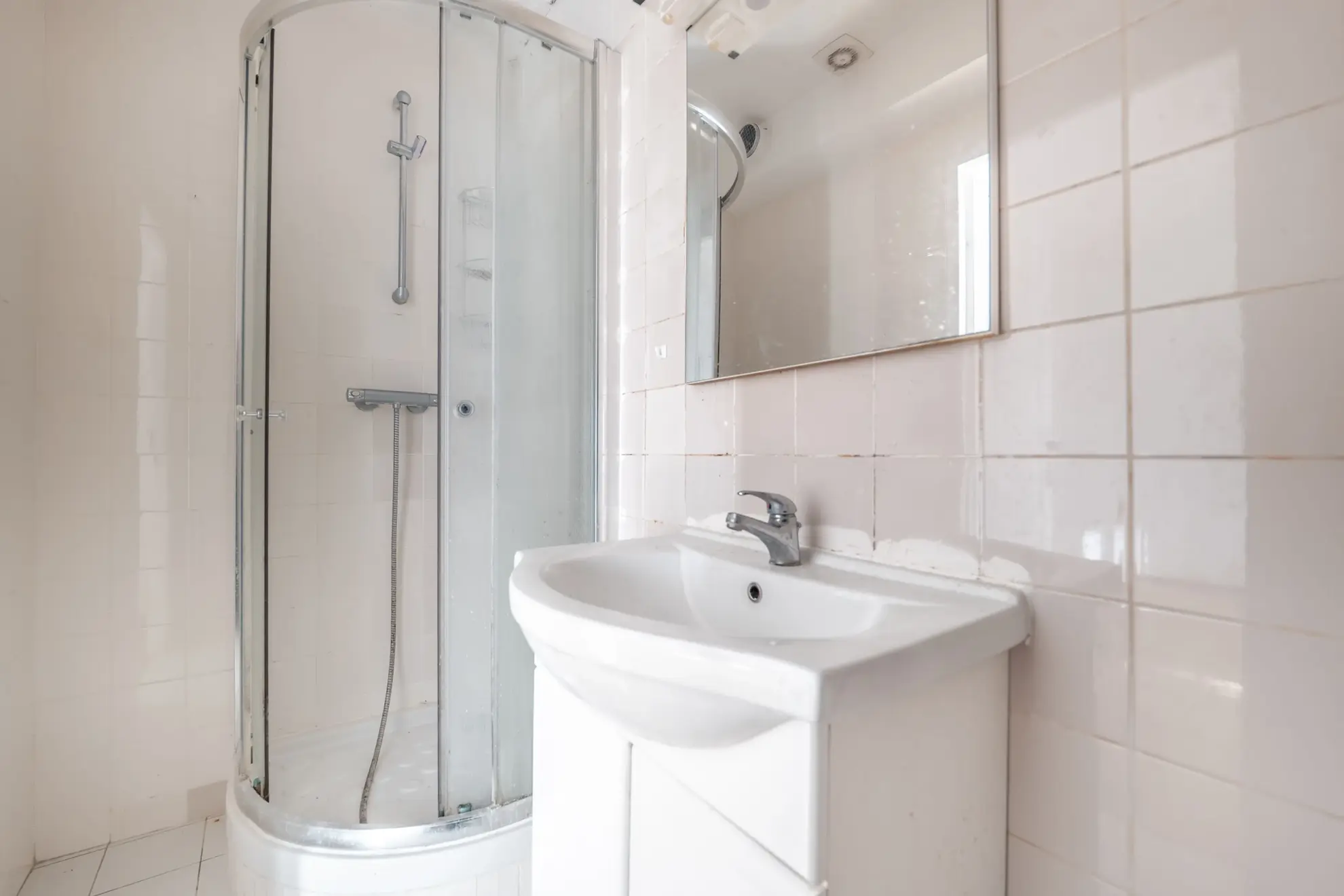 Appartement 2 pièces lumineux de 44,65 m² à Villejuif avec parking et cave 