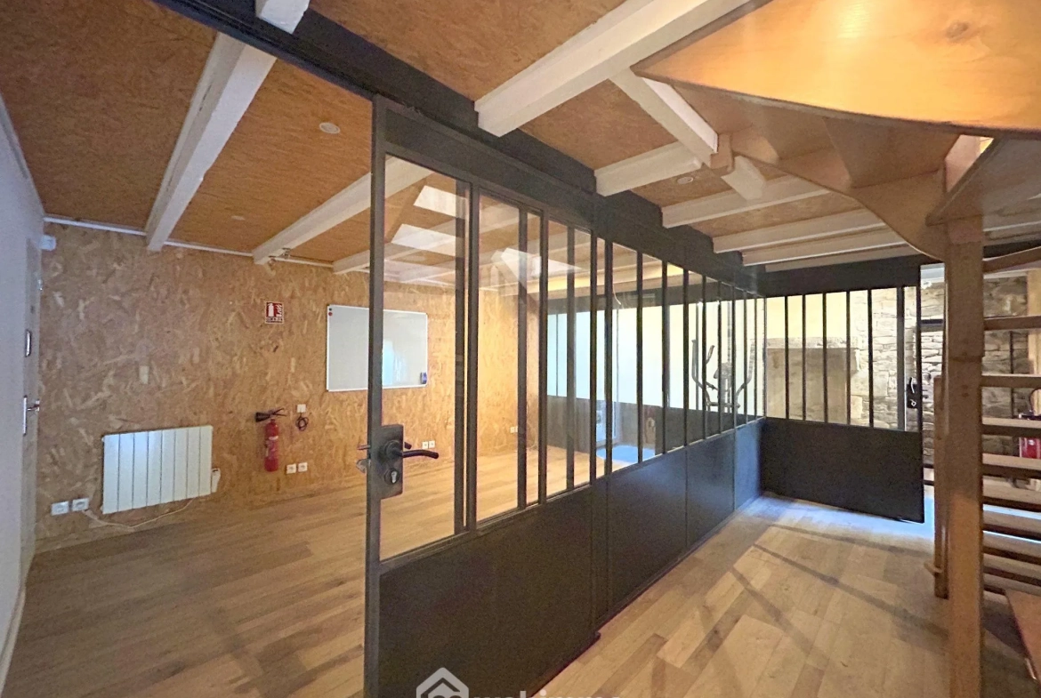 Local commercial et d'habitation de 166 m² à Saint-Michel-en-Grève, proche mer 