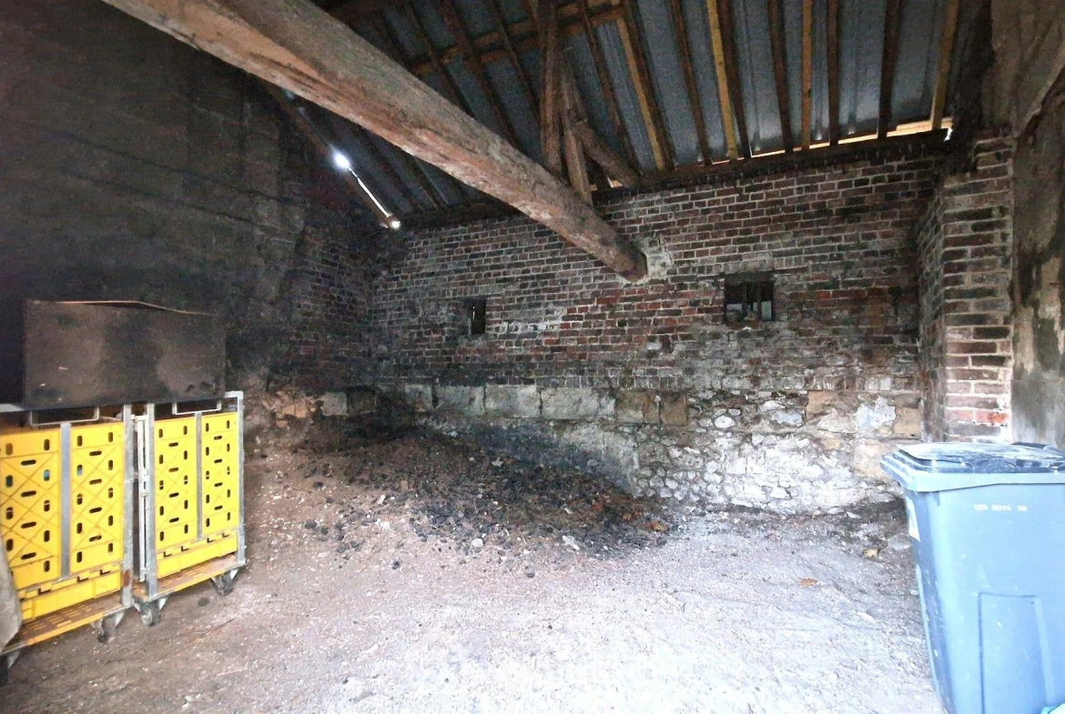 Grande grange à rénover de 100 m² à Crêpy - Opportunité rare 