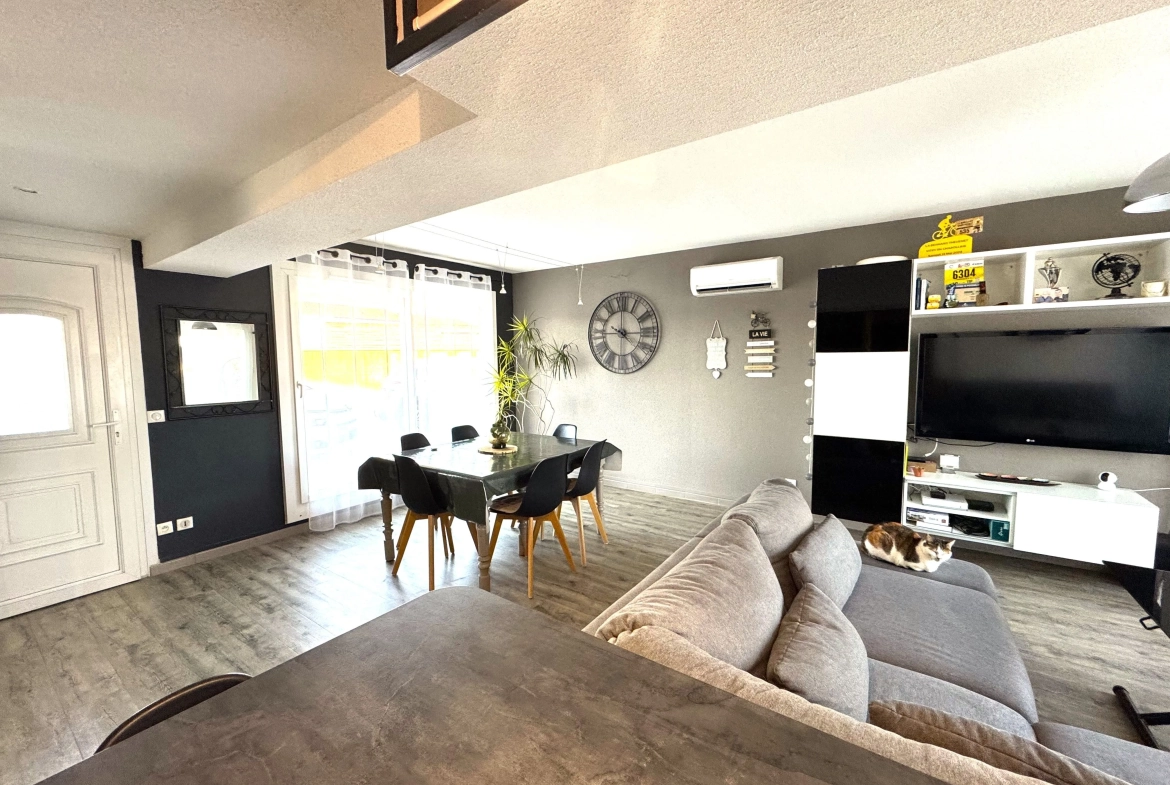 Maison mitoyenne à Mably de 100 m² avec terrasse et terrain de 576 m² 