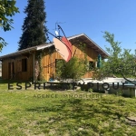 Maison atypique à Rion-des-Landes avec terrain constructible et dépendance à rénover