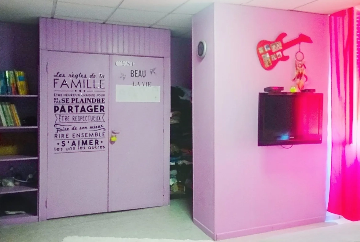 Maison individuelle de standing avec piscine à Carmaux – 6 chambres, 236 m² 