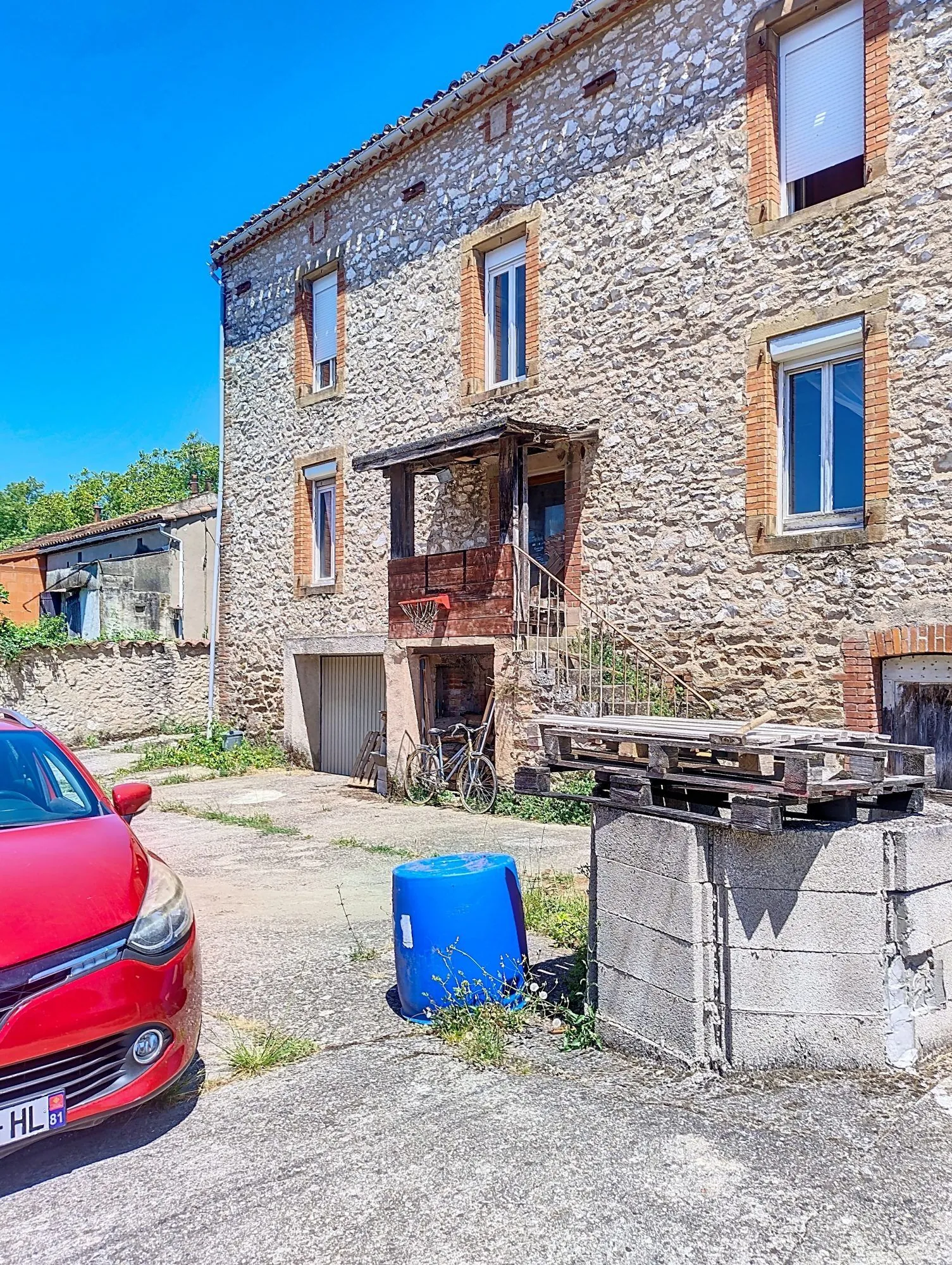 Maison individuelle de standing avec piscine à Carmaux – 6 chambres, 236 m² 