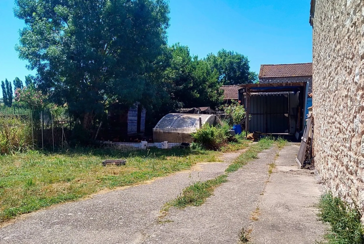 Maison individuelle de standing avec piscine à Carmaux – 6 chambres, 236 m² 