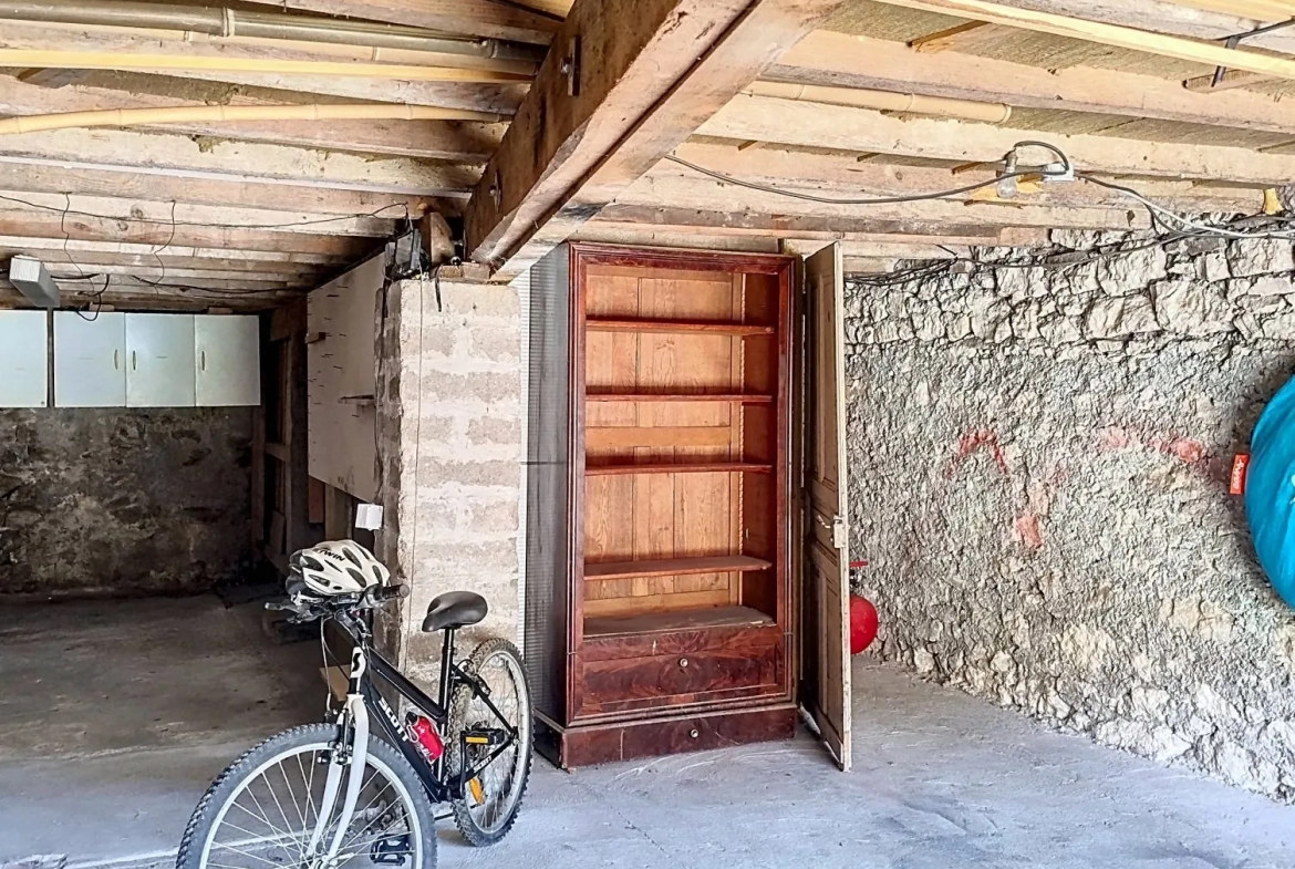 Maison individuelle de standing avec piscine à Carmaux – 6 chambres, 236 m² 
