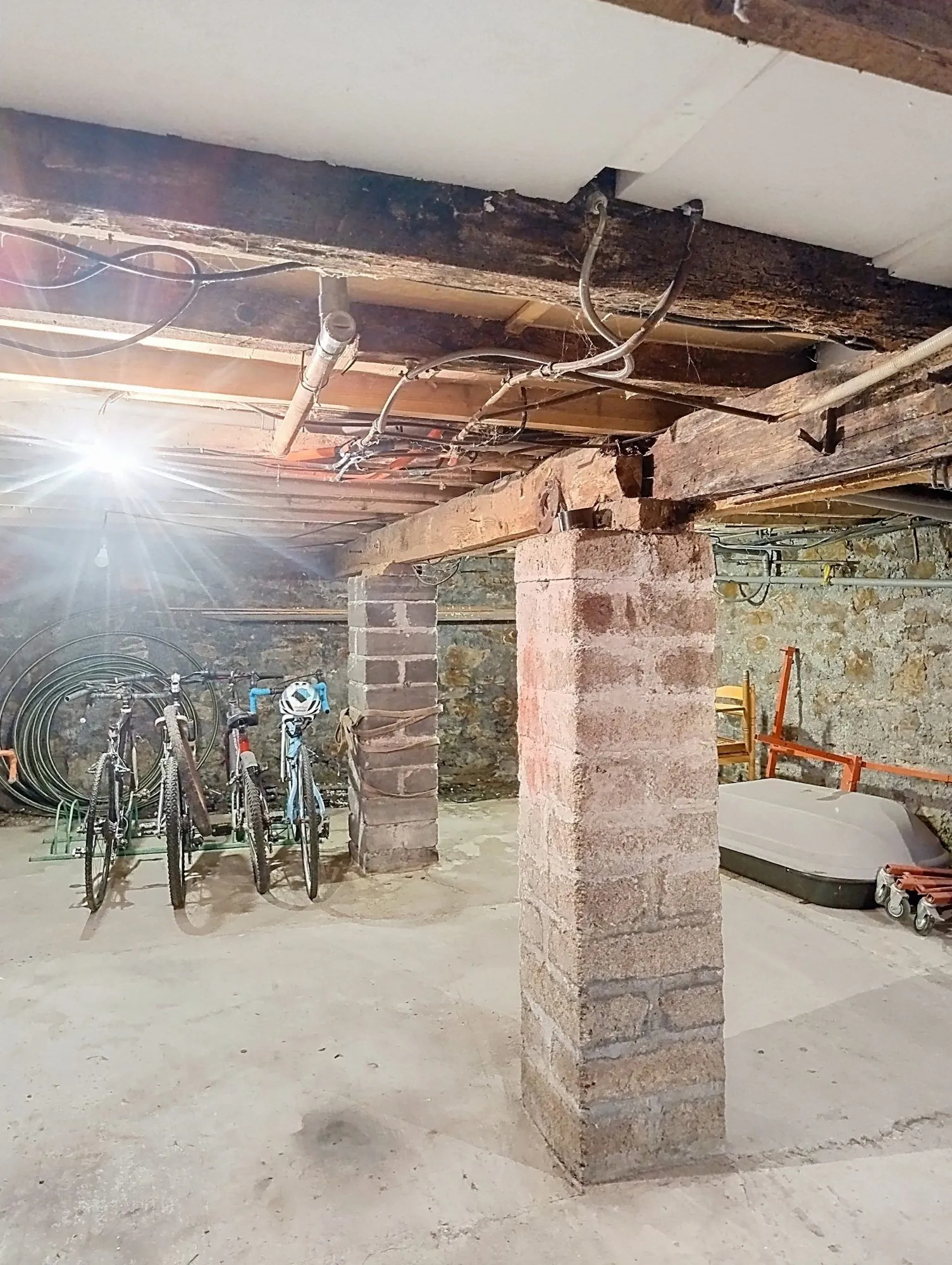 Maison individuelle de standing avec piscine à Carmaux – 6 chambres, 236 m² 