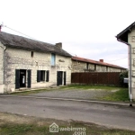 Commerce de 57 m² à Berthegon, ancien salon de coiffure à rénover ou transformer en habitation