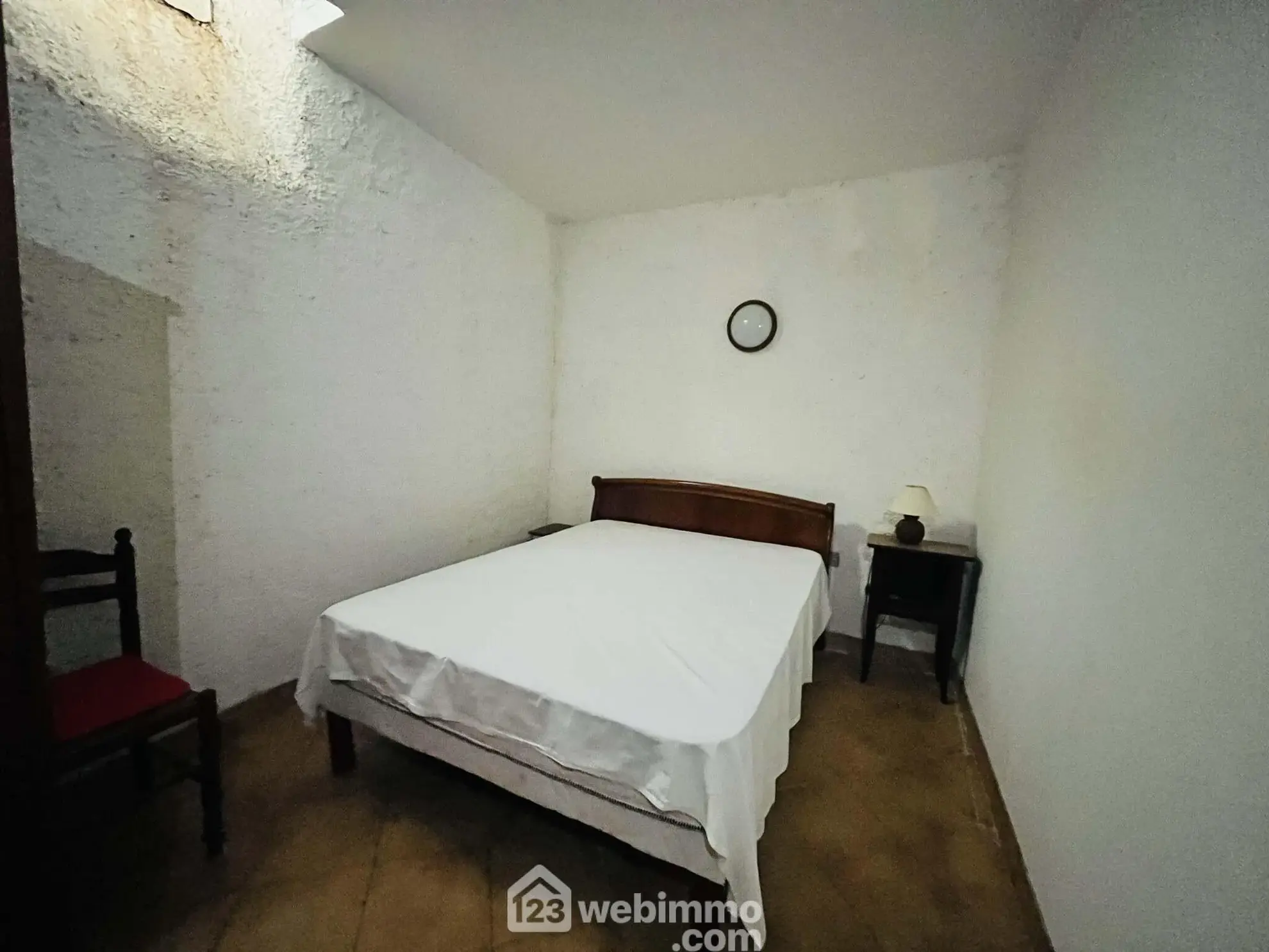 Appartement à rénover avec terrasse et jardin à Santa Reparata, idéal investissement 