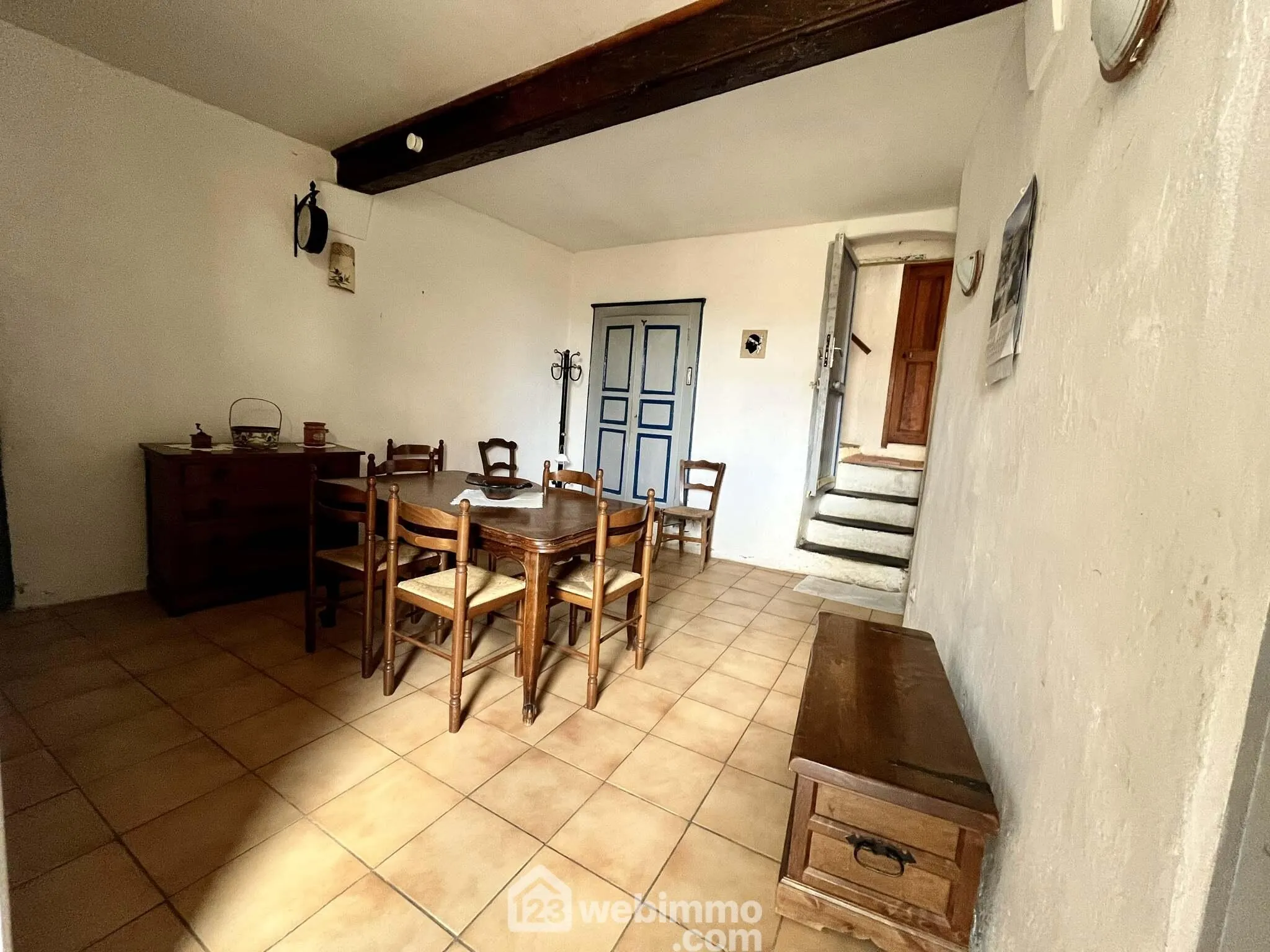 Appartement à rénover avec terrasse et jardin à Santa Reparata, idéal investissement 