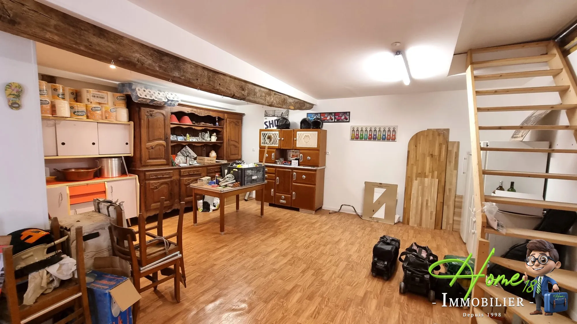 Maison à vendre à Les Aix d'Angillon - Charme et potentiel historique 