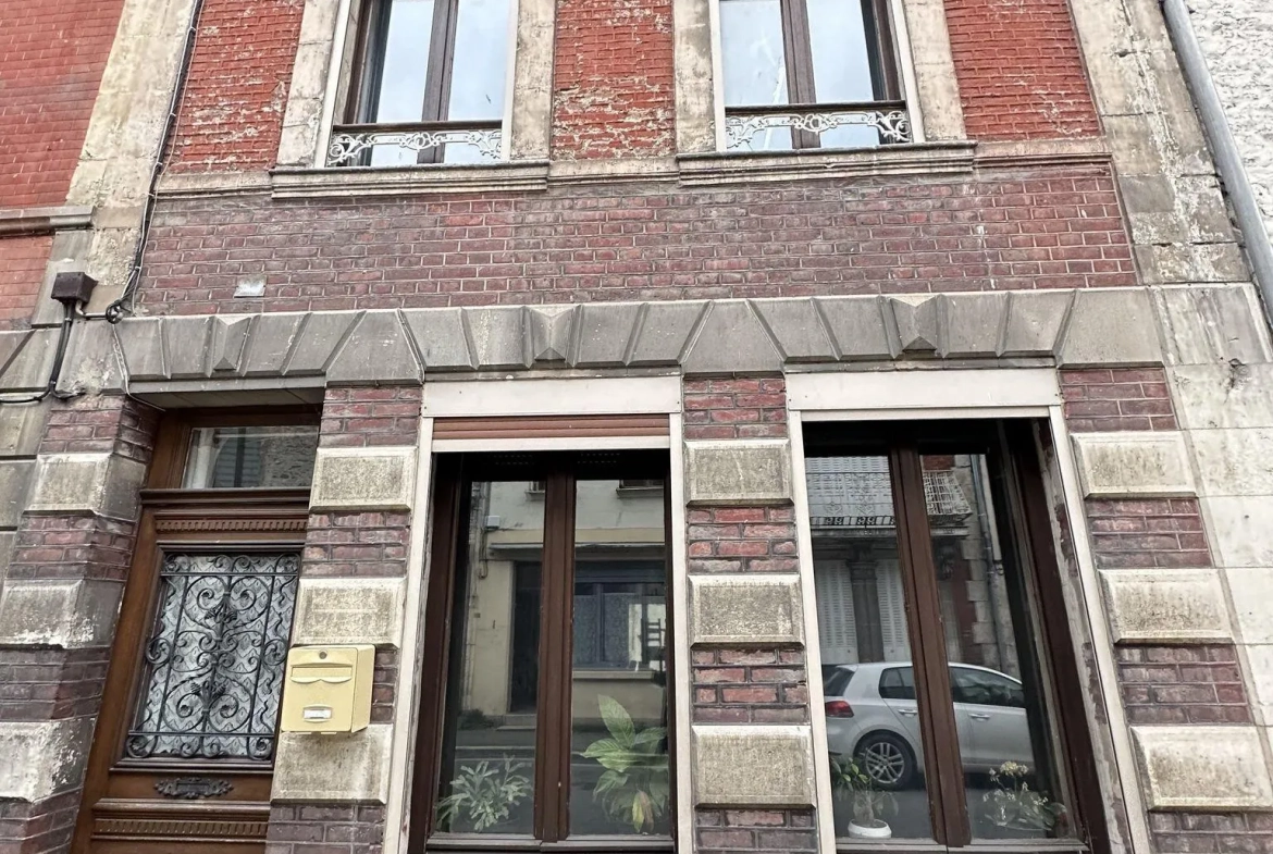 Maison en briques de 144 m² avec jardin à Liesse-Notre-Dame 