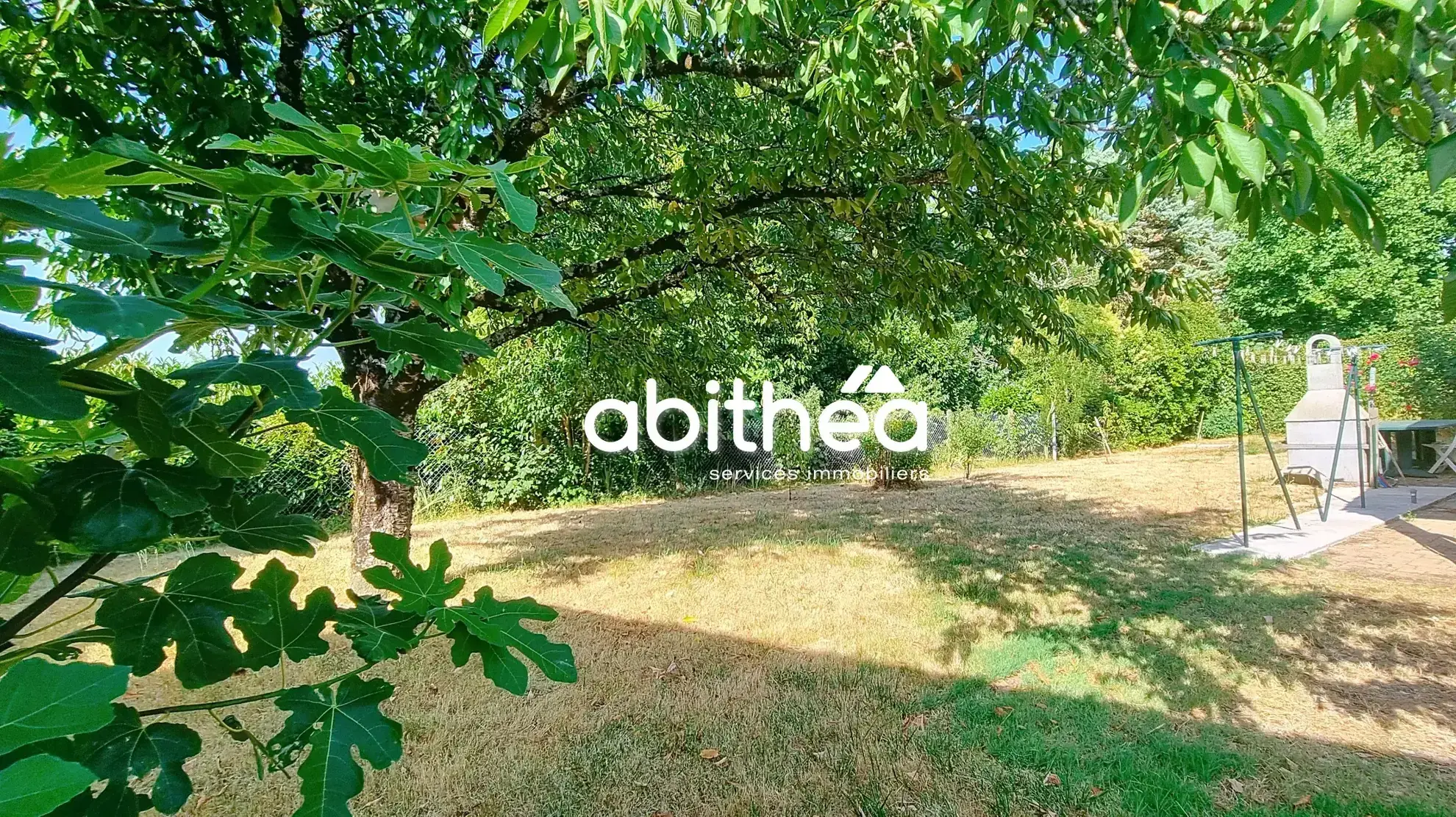 Maison familiale de 134 m² à Saint Genis de Saintonge avec 4 chambres et jardin 