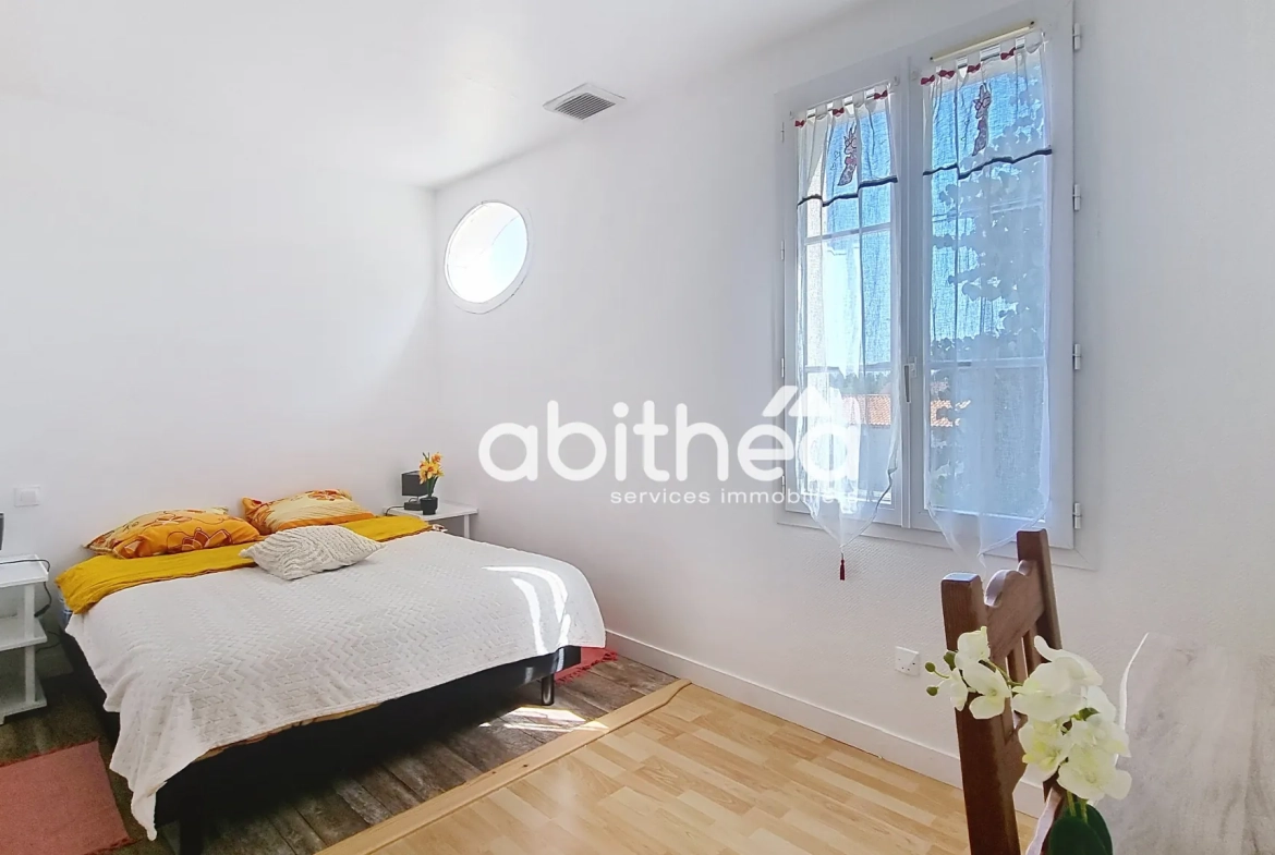 Maison familiale de 134 m² à Saint Genis de Saintonge avec 4 chambres et jardin 