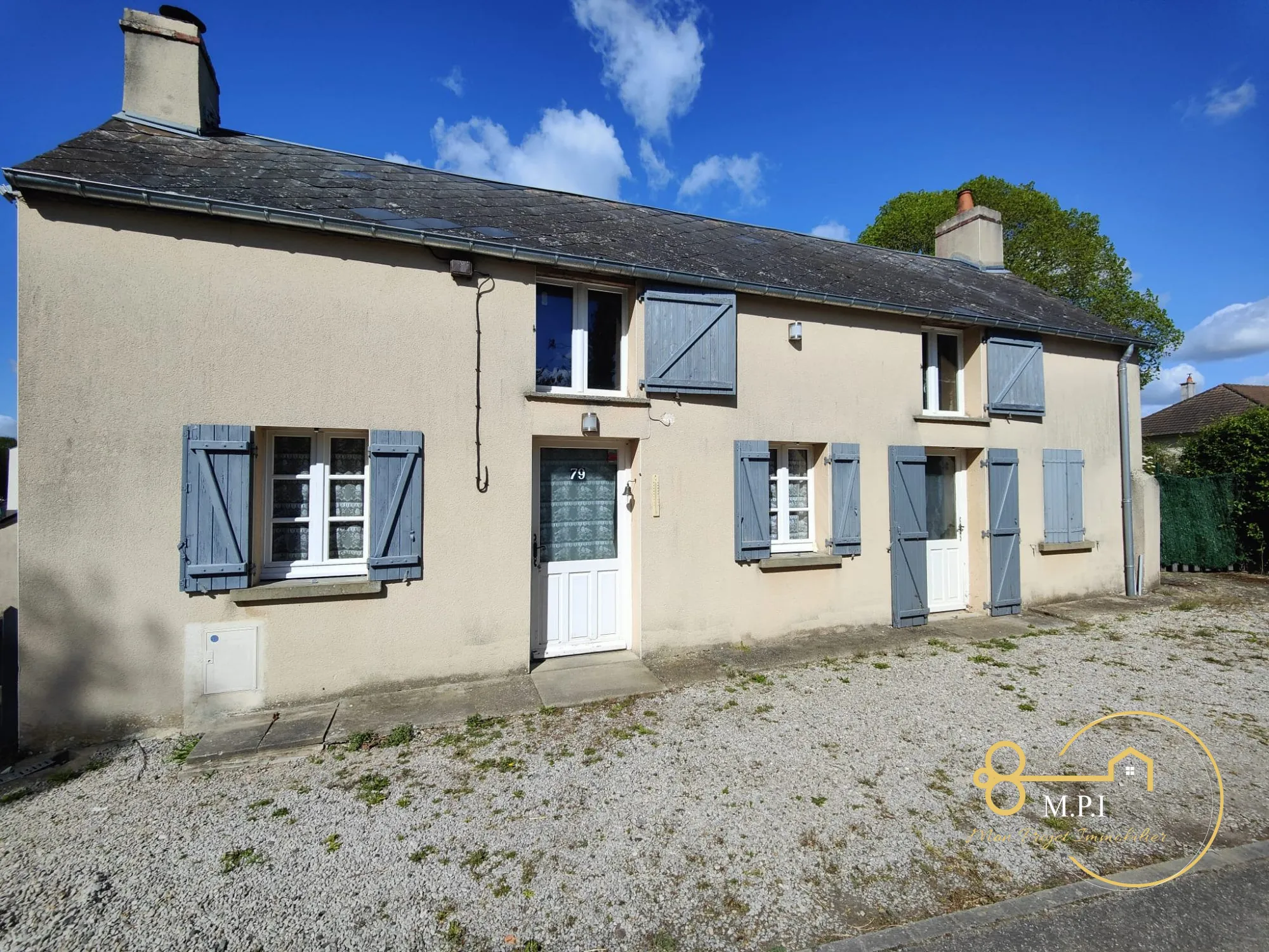 À vendre maison à Sées de 75 m² avec jardin et dépendance 