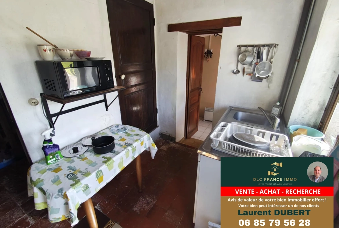 Ancienne ferme avec dépendances à Noyelles-sur-Sambre - 172 m² habitables, terrain de 1496 m² 