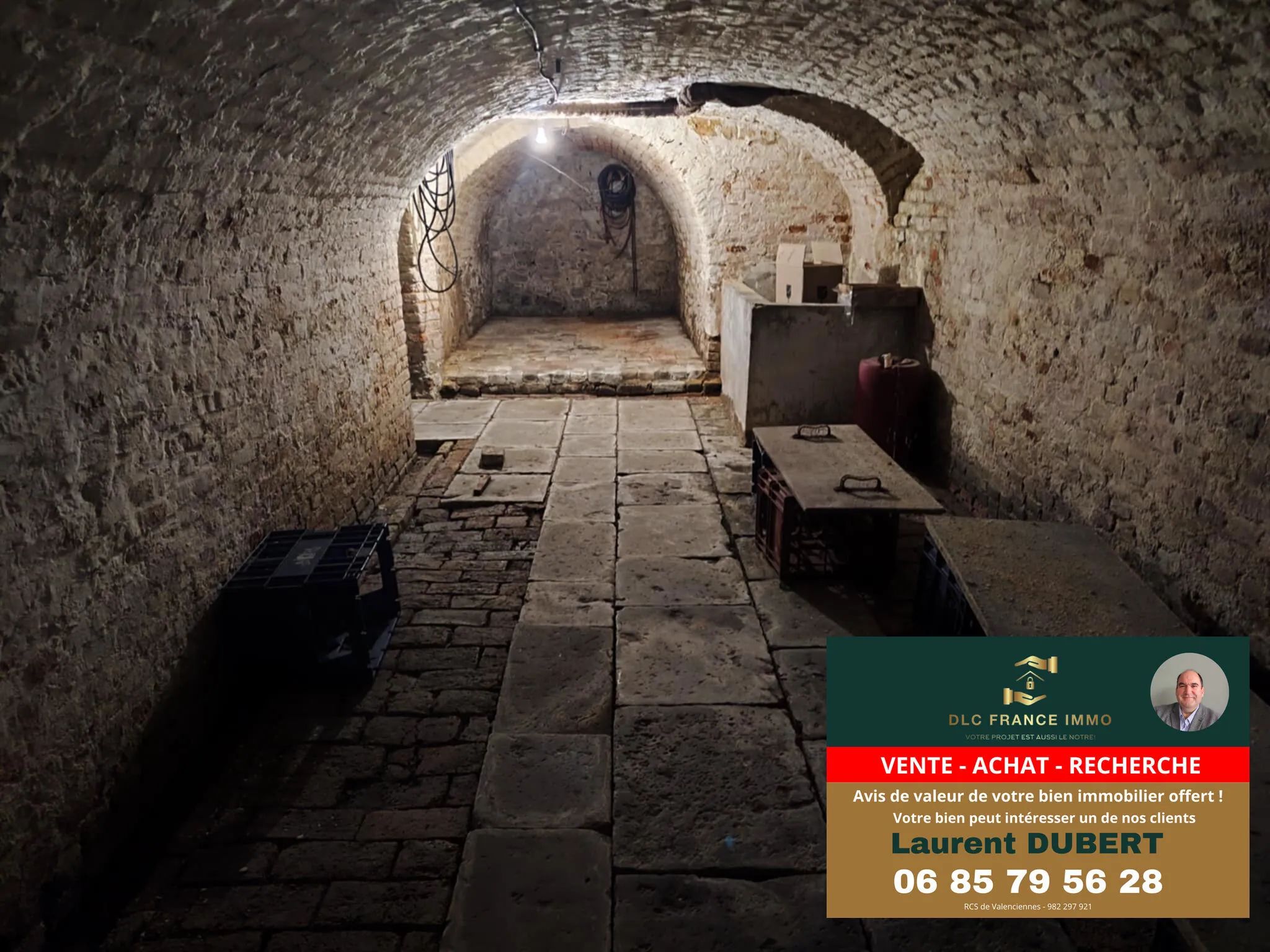Ancienne ferme avec dépendances à Noyelles-sur-Sambre - 172 m² habitables, terrain de 1496 m² 