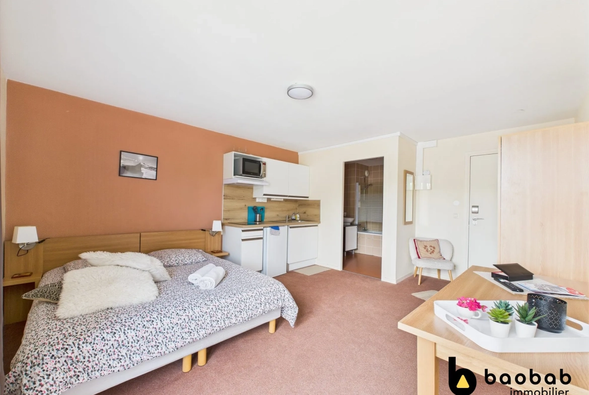 Studio à vendre à LES DESERTS - La Feclaz, résidence avec piscine et vue montagne 