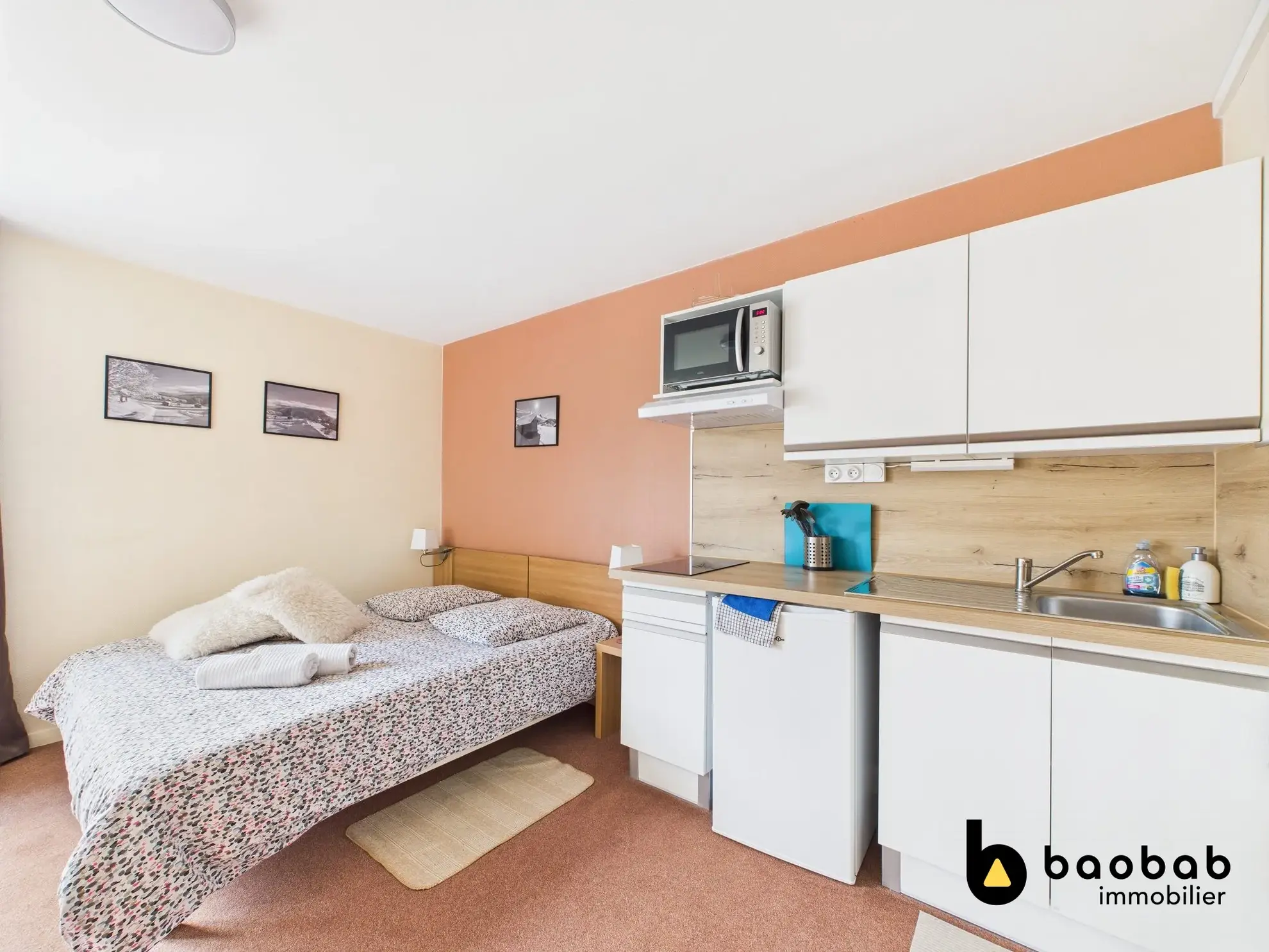 Studio à vendre à LES DESERTS - La Feclaz, résidence avec piscine et vue montagne 