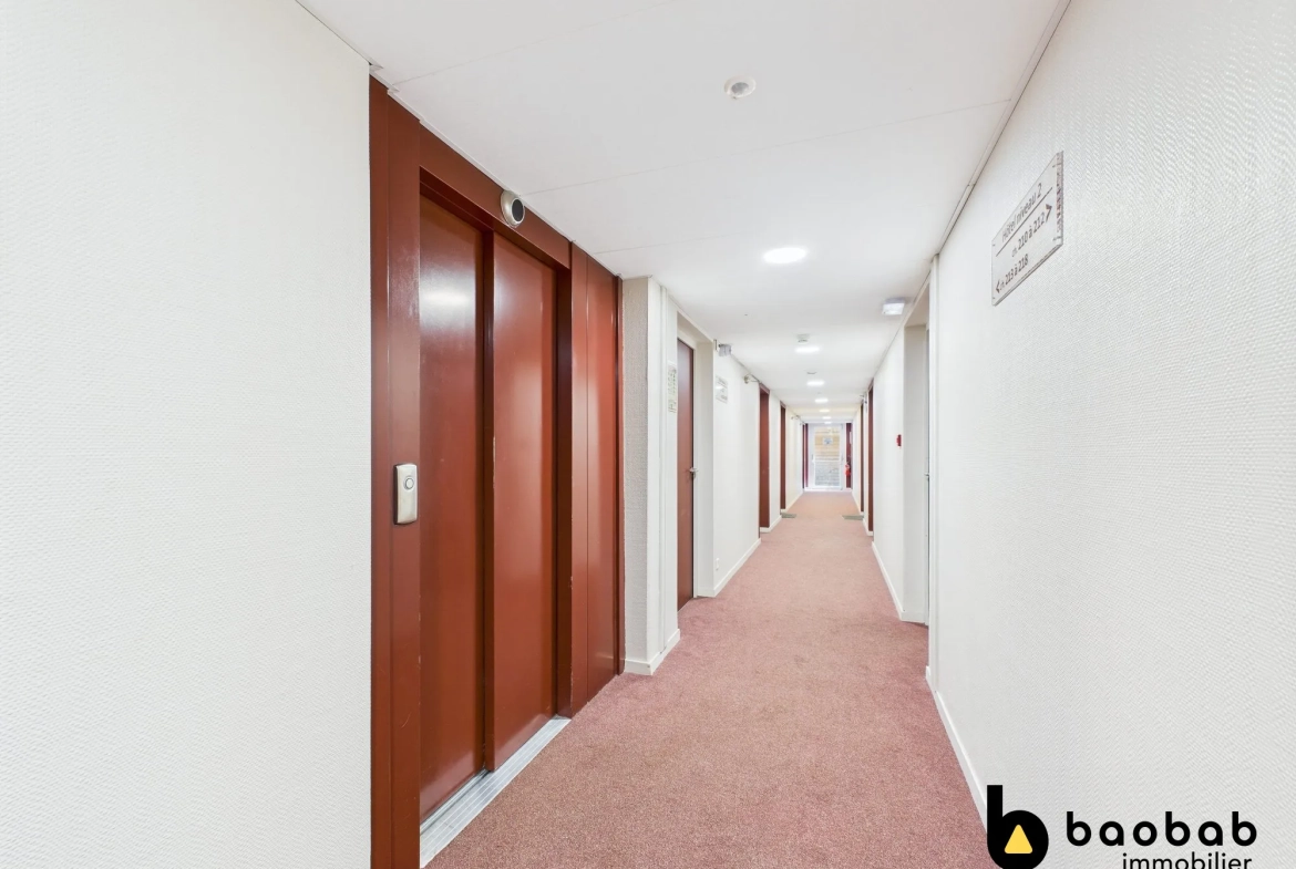 Studio à vendre à LES DESERTS - La Feclaz, résidence avec piscine et vue montagne 