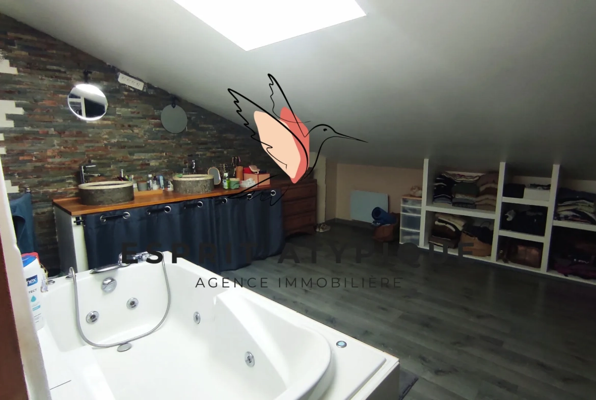 Charmante maison de 143 m² avec piscine et grand terrain à Rion-des-Landes 