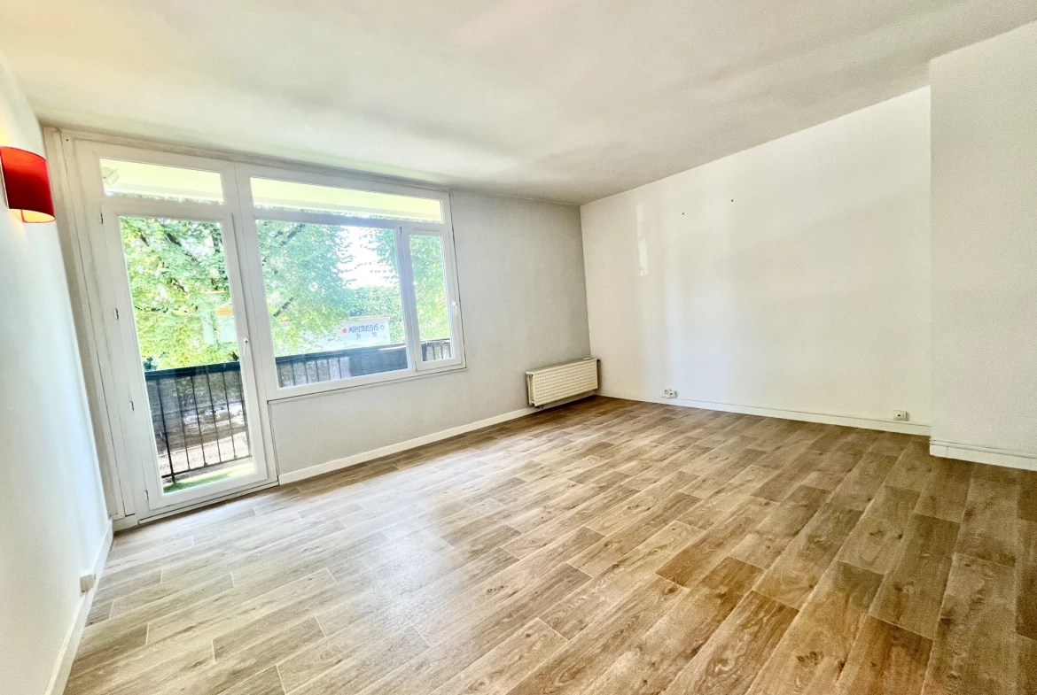 Appartement 3 pièces à vendre à Marcoussis – Confort, parking et proximité écoles 