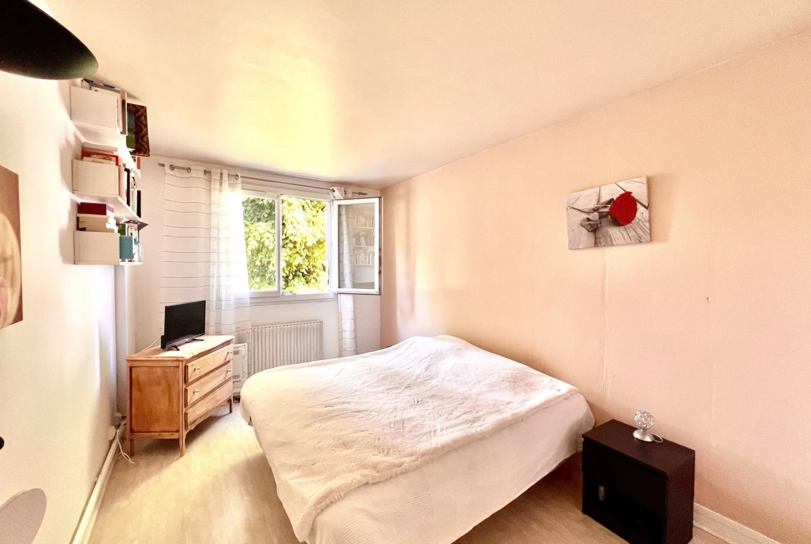 Appartement 3 pièces à vendre à Marcoussis – Confort, parking et proximité écoles 