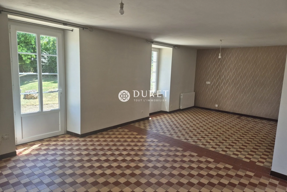 Maison à vendre à Benaston, proche Chavagnes-en-Paillers - 130 m² avec jardin sud 