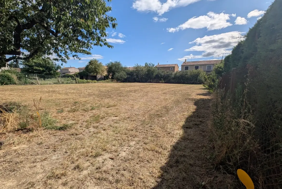 Terrain à bâtir de 931 m² à Daux pour votre projet de maison personnalisé 